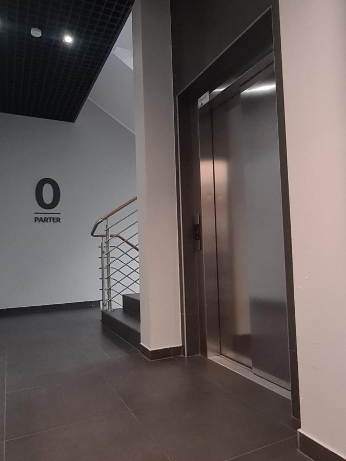Mostowa 23 Bruno Apartment, Self Check-In 24H, Free Parking, Air-Conditioning Poznan Luaran gambar