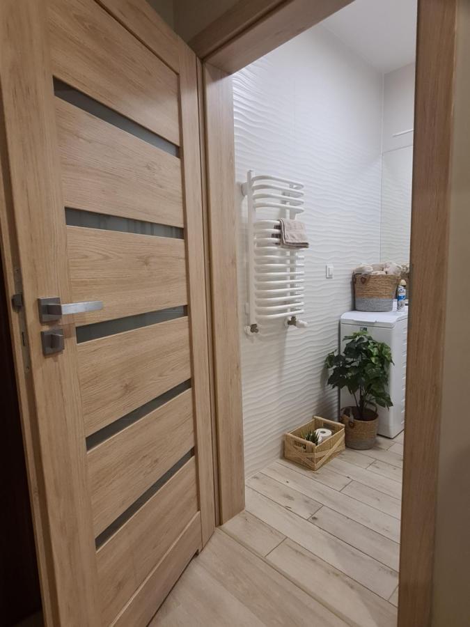 Mostowa 23 Bruno Apartment, Self Check-In 24H, Free Parking, Air-Conditioning Poznan Luaran gambar
